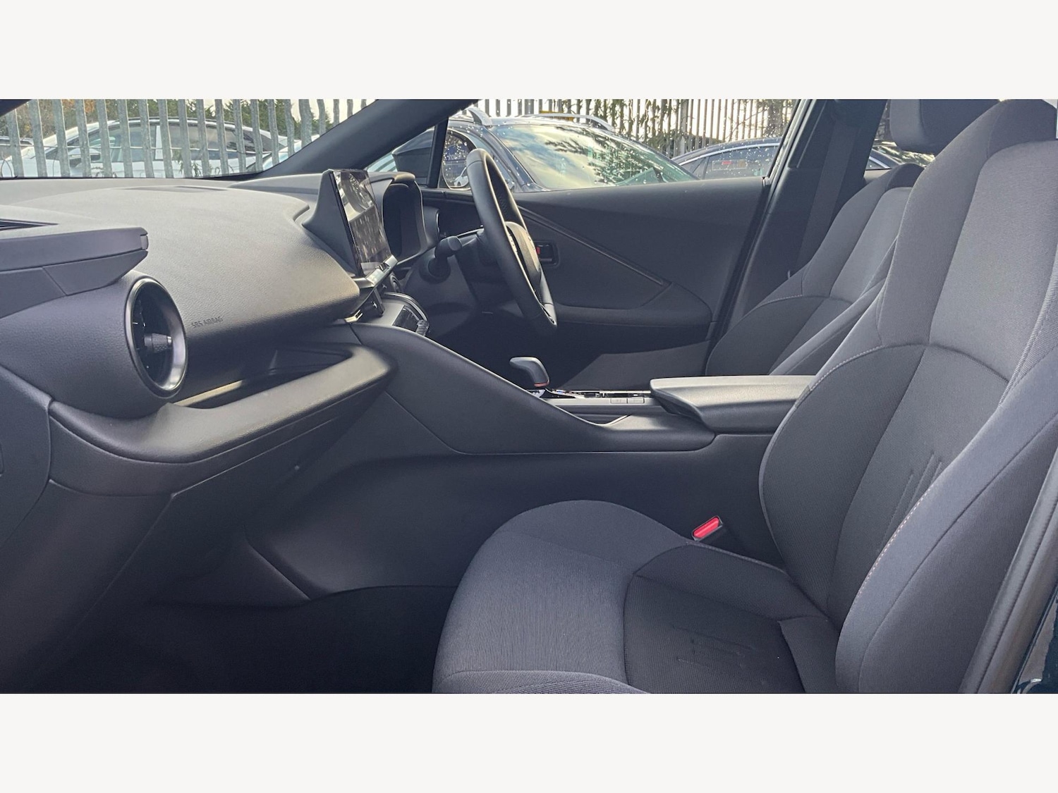Used Toyota C-HR 2024 for sale - 77143064: Photo 12