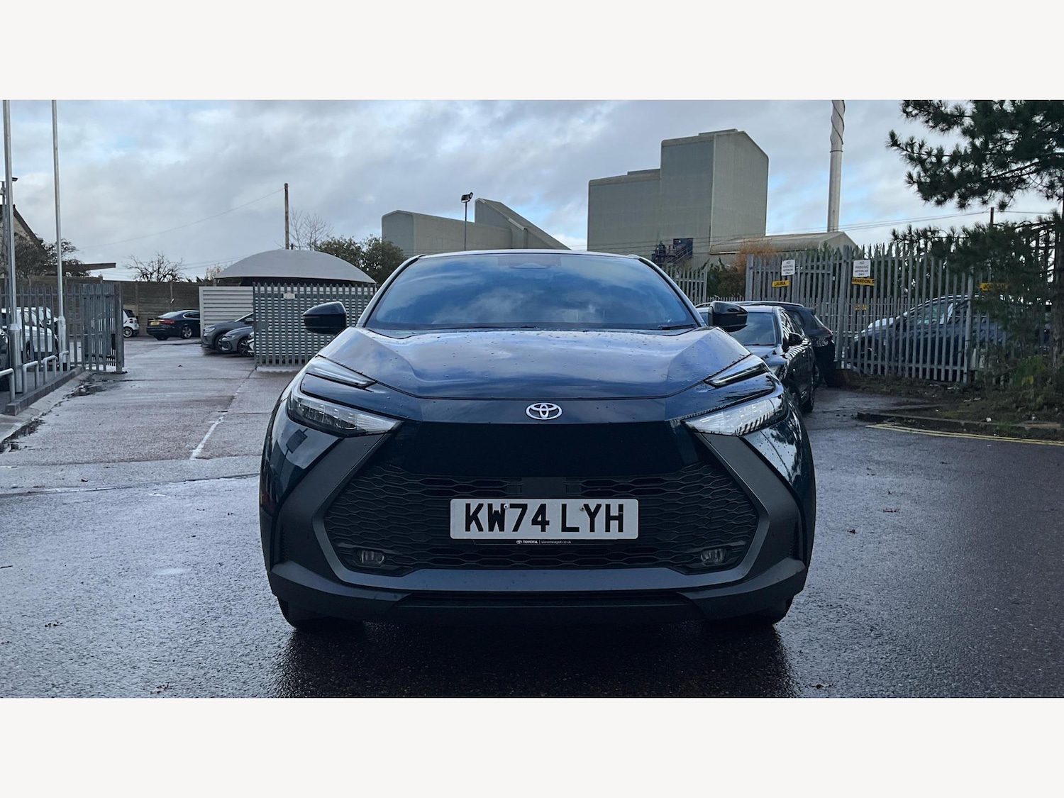 Used Toyota C-HR 2024 for sale - 77143064: Photo 17