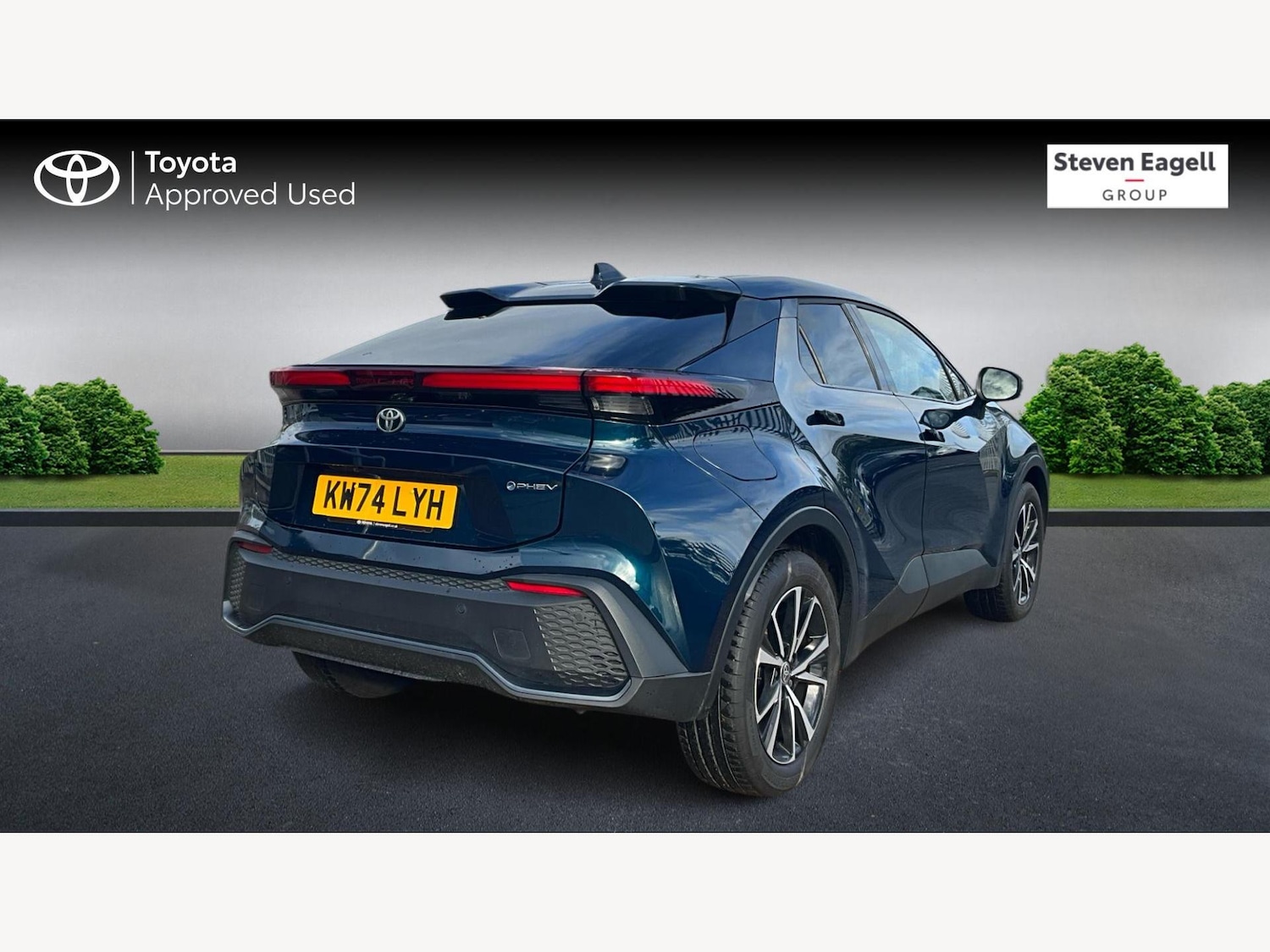 Used Toyota C-HR 2024 for sale - 77143064: Photo 2