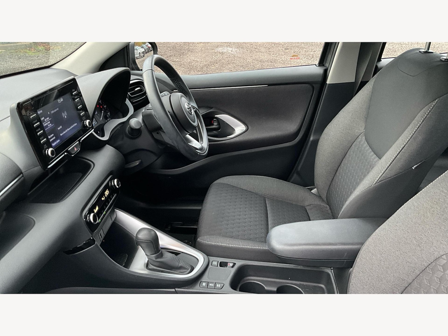 Used Toyota Yaris 2023 for sale - 76772224: Photo 12