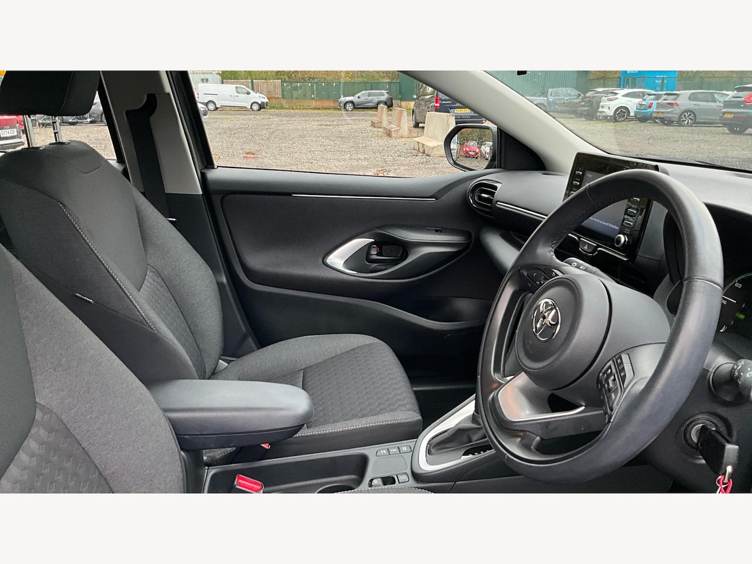Used Toyota Yaris 2023 for sale - 76772224: Photo 13