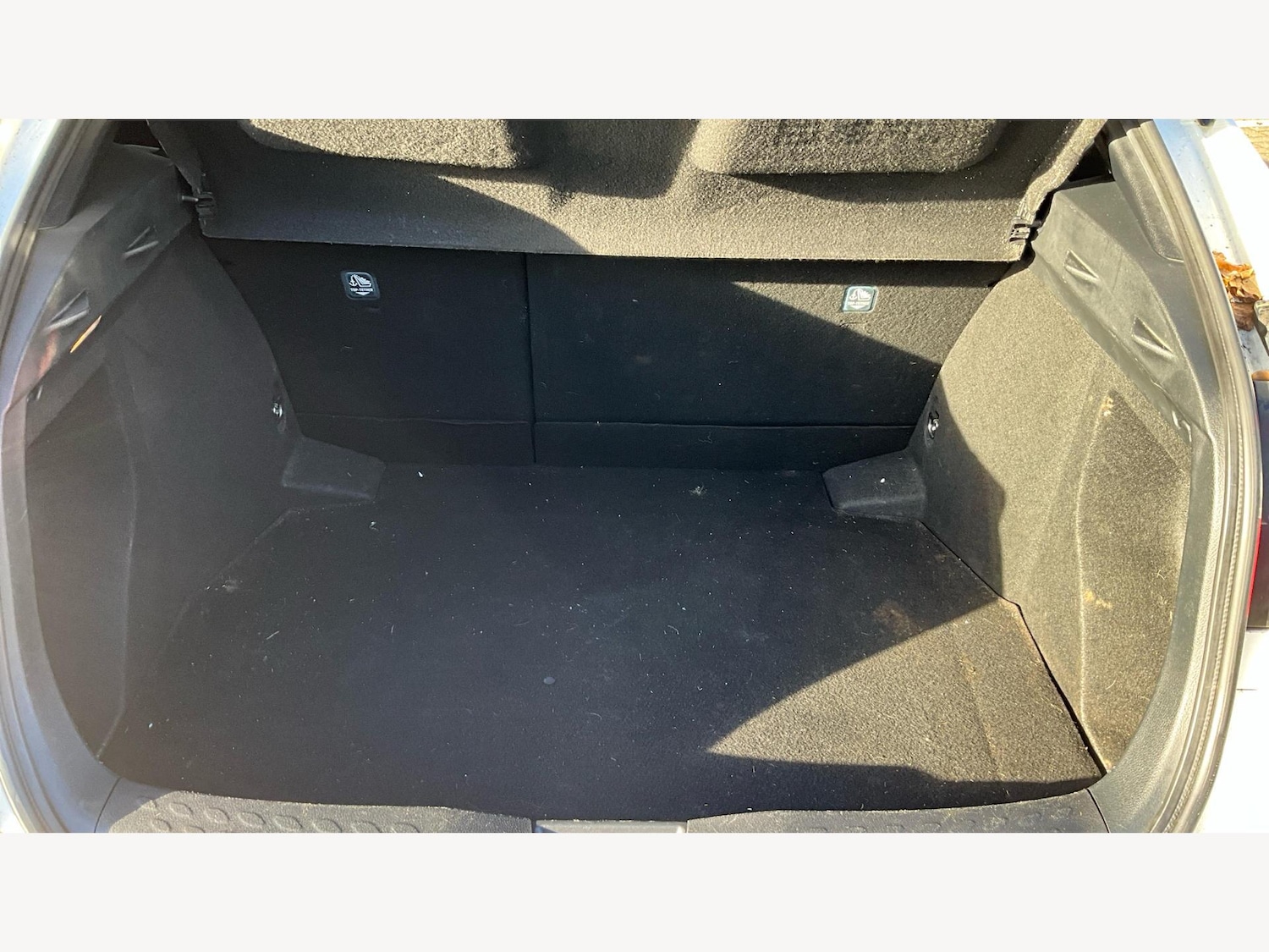 Used Toyota C-HR 2018 for sale - 76690019: Photo 16