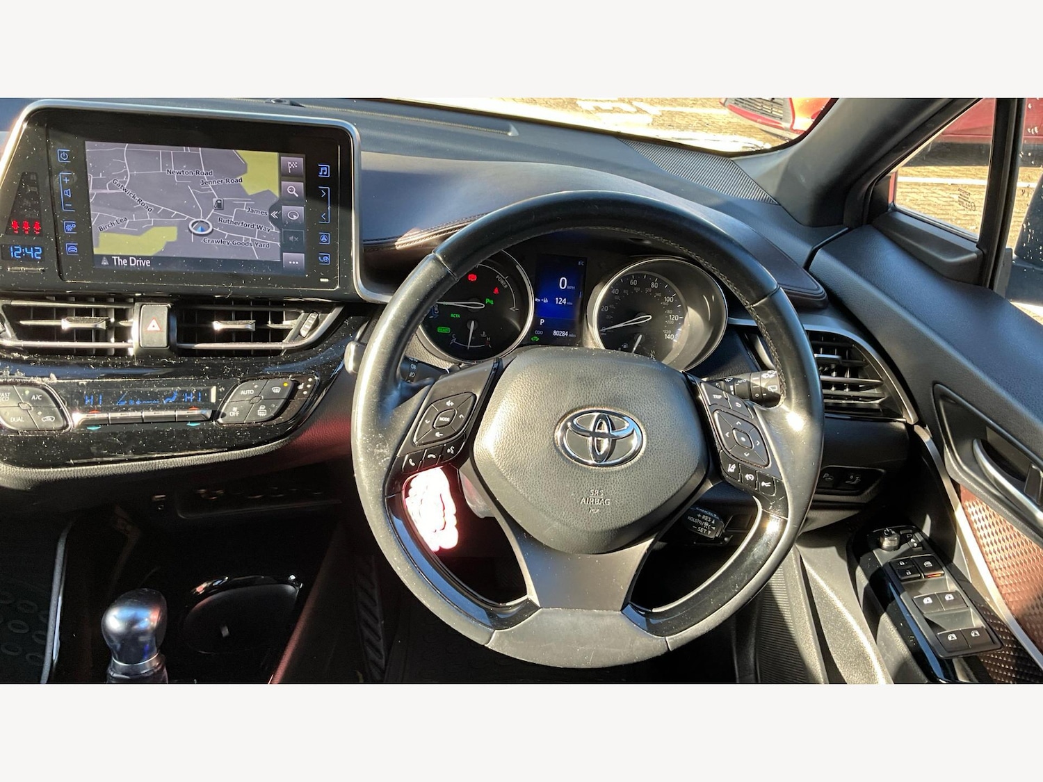 Used Toyota C-HR 2018 for sale - 76690019: Photo 8