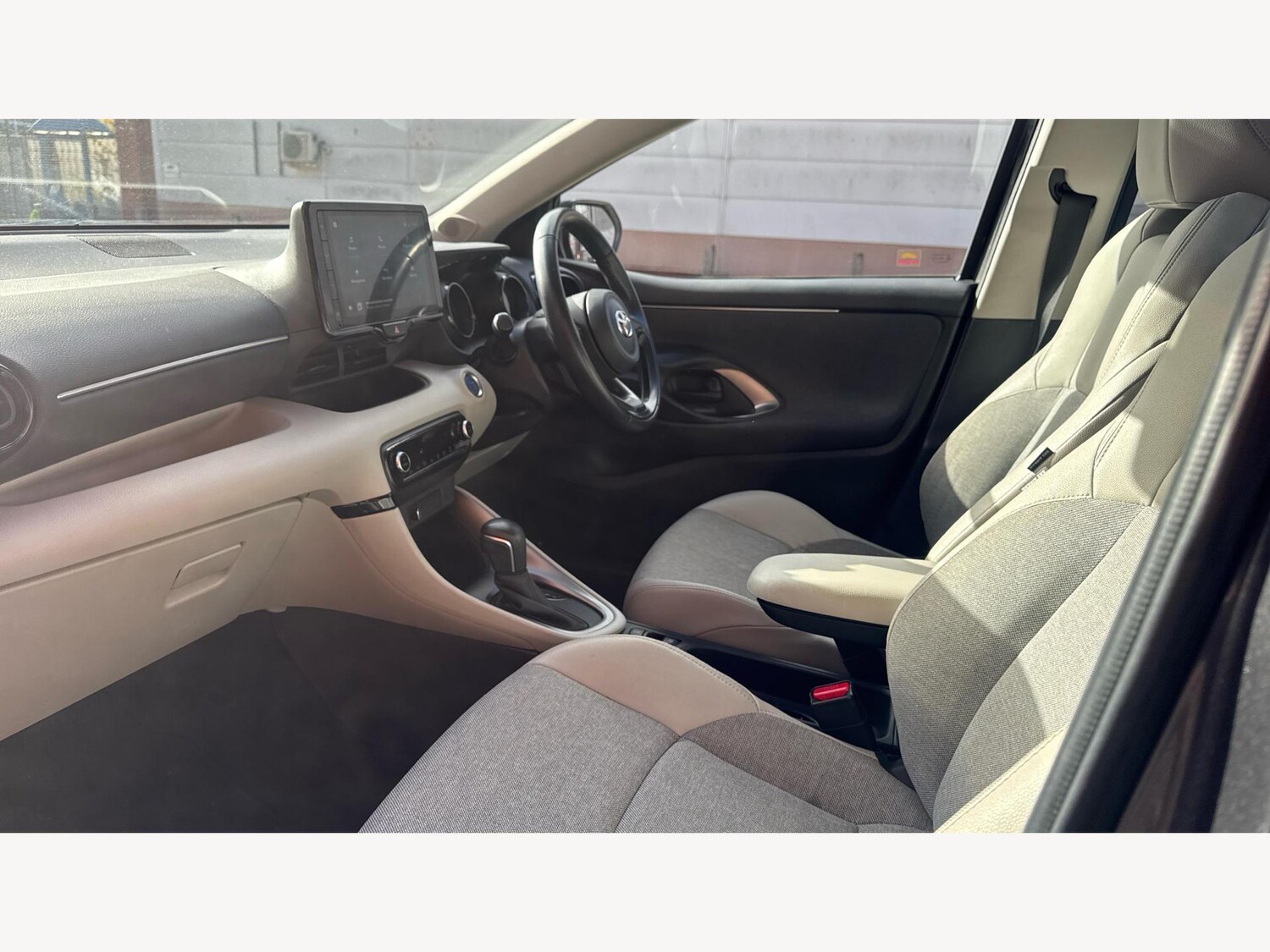 Used Toyota Yaris 2022 for sale - 76513067: Photo 12