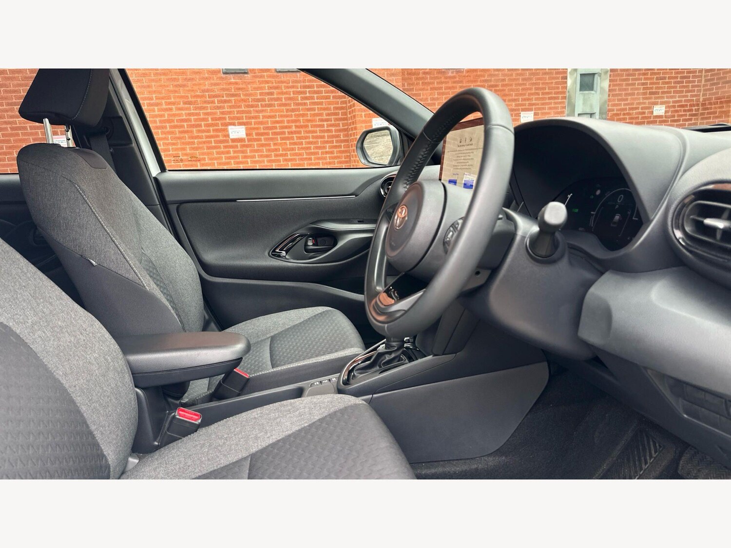 Used Toyota Yaris Cross for sale - 77924927: Photo 13