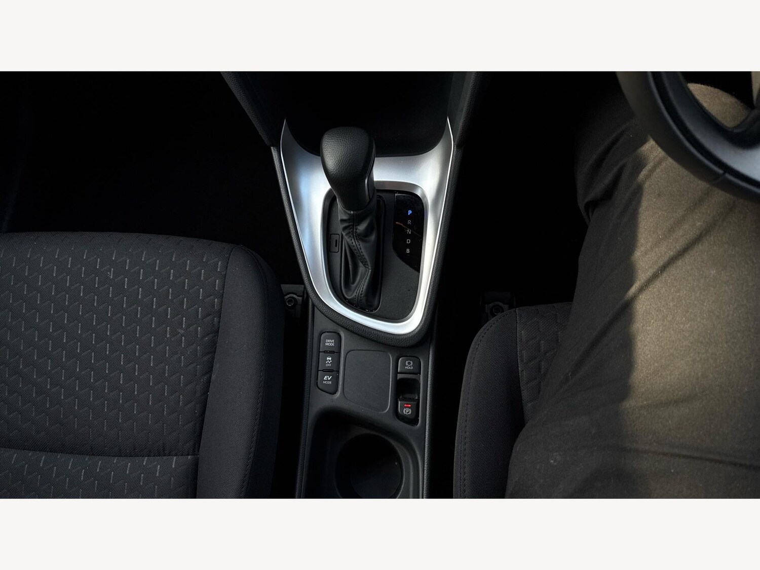 Used Toyota Yaris Cross for sale - 77824241: Photo 28