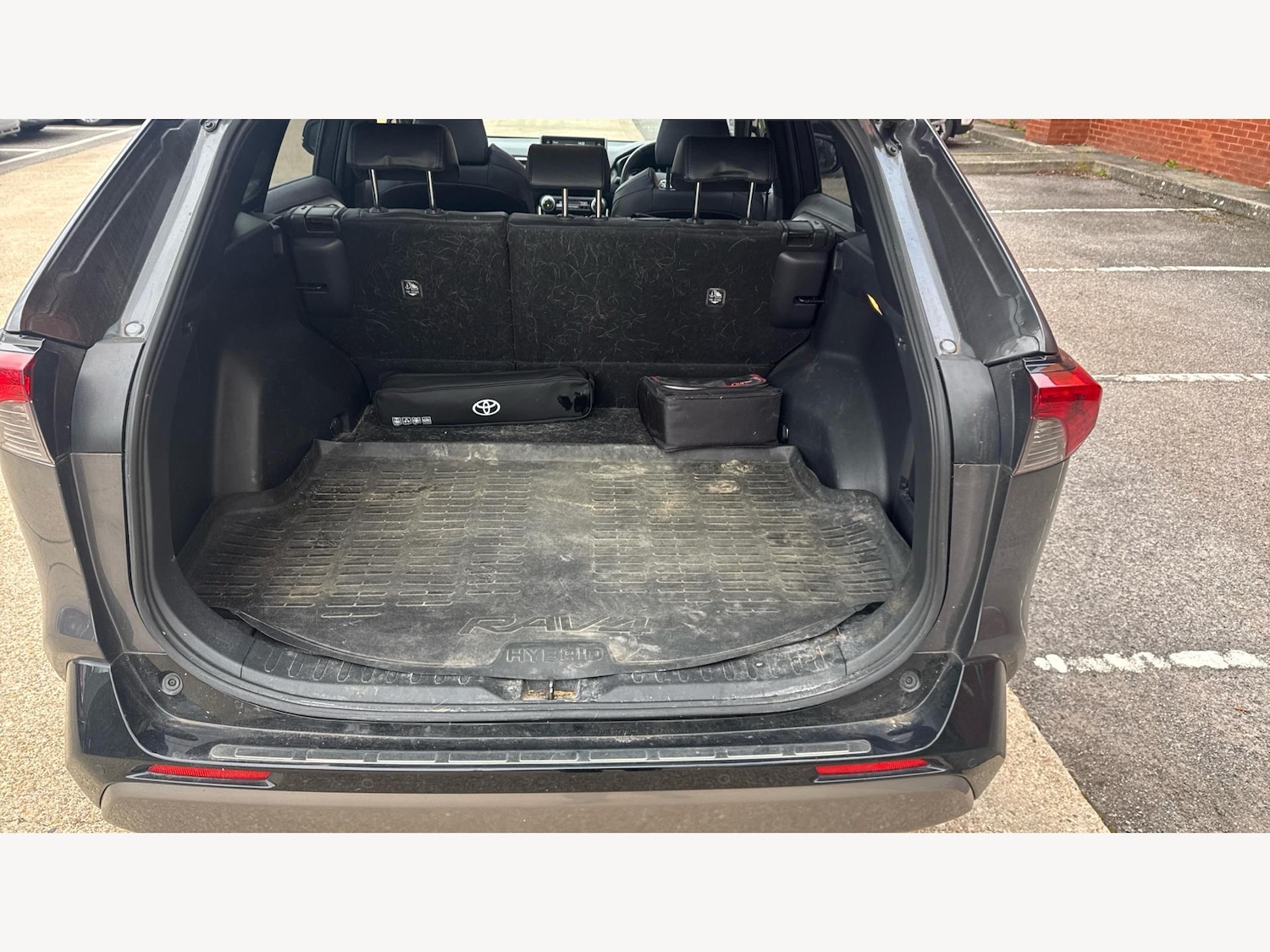 Used Toyota RAV4 2019 for sale - 76772055: Photo 16