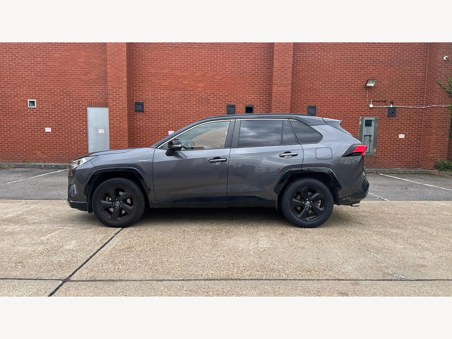 Used Toyota RAV4 2019 for sale - 76772055: Photo 19