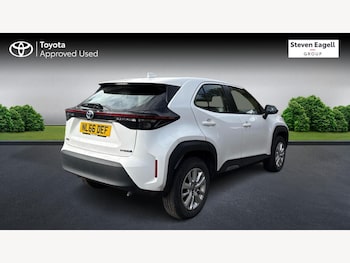 Used Toyota Yaris Cross 2022 for sale - 76360821: Photo