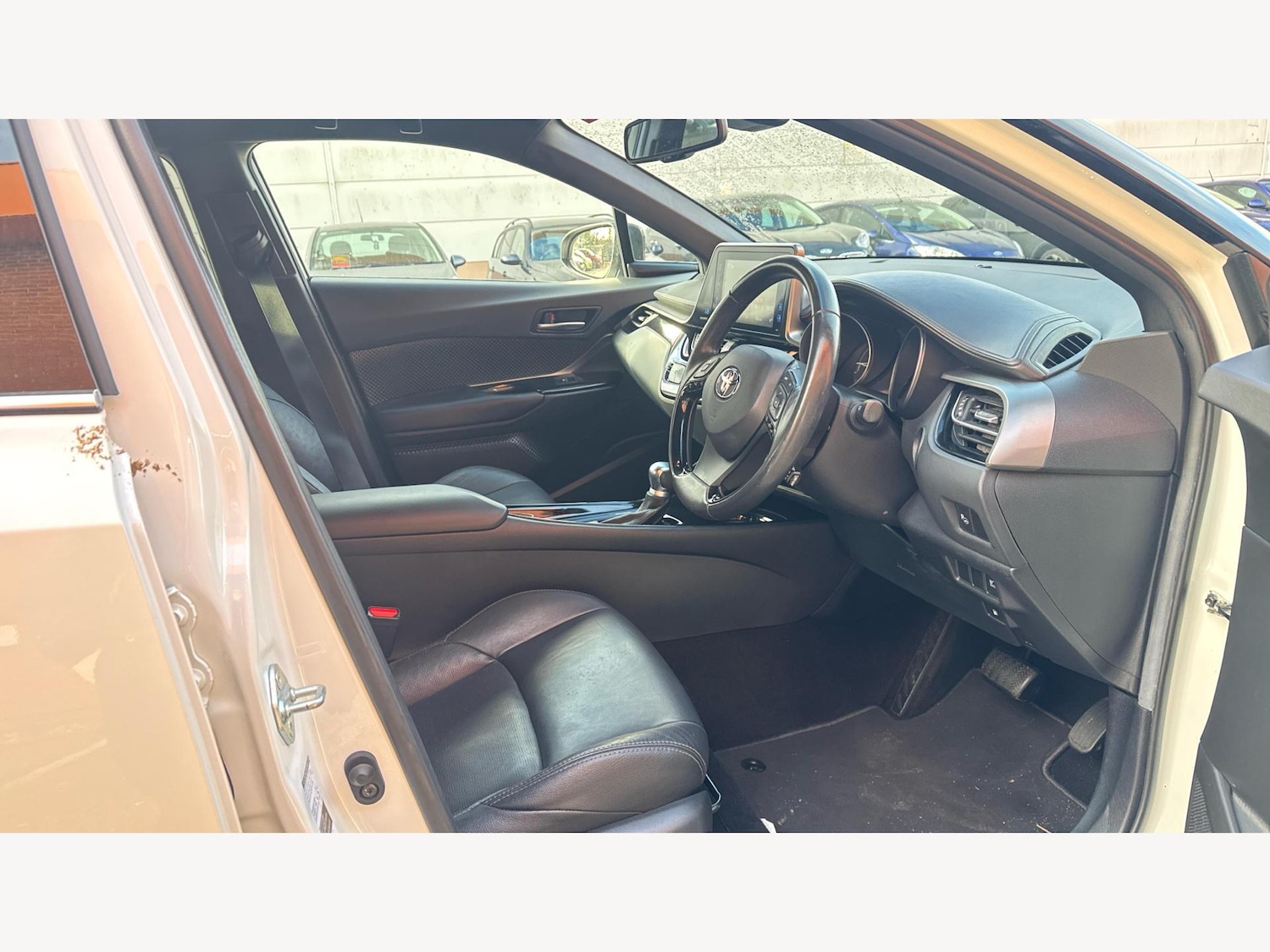 Used Toyota C-HR 2019 for sale - 76644680: Photo 13