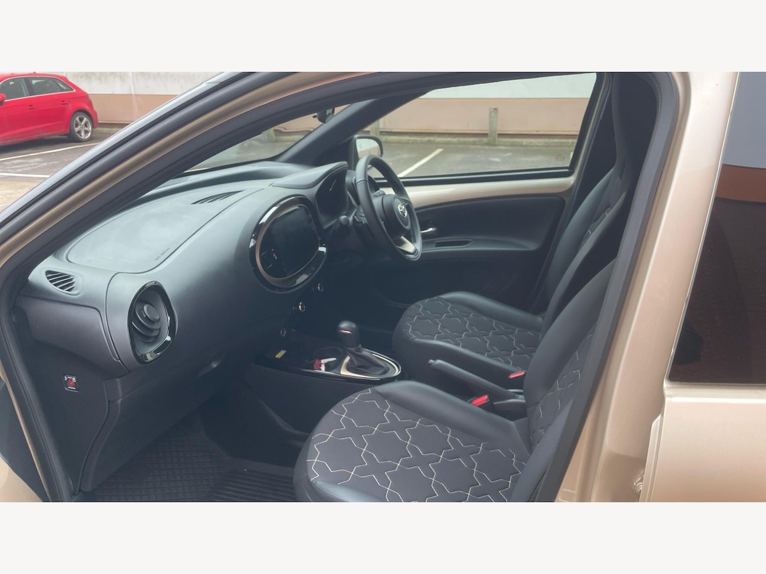 Used Toyota Aygo X 2023 for sale - 77645740: Photo 12