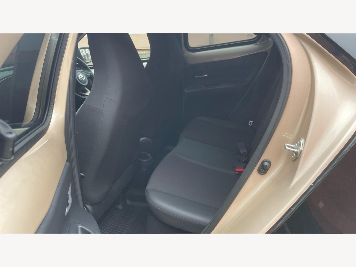 Used Toyota Aygo X 2023 for sale - 77645740: Photo 15