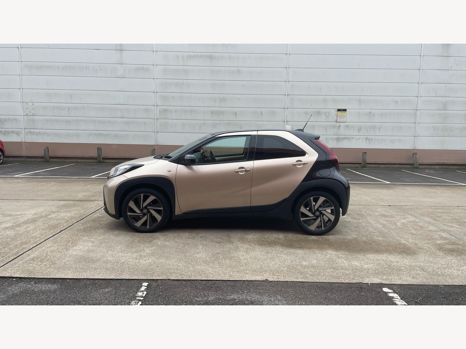 Used Toyota Aygo X 2023 for sale - 77645740: Photo 19