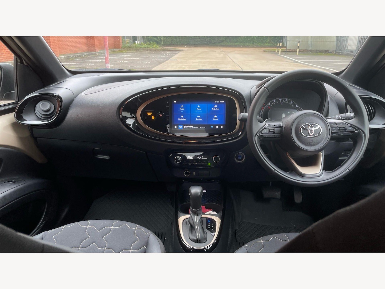 Used Toyota Aygo X 2023 for sale - 77645740: Photo 7