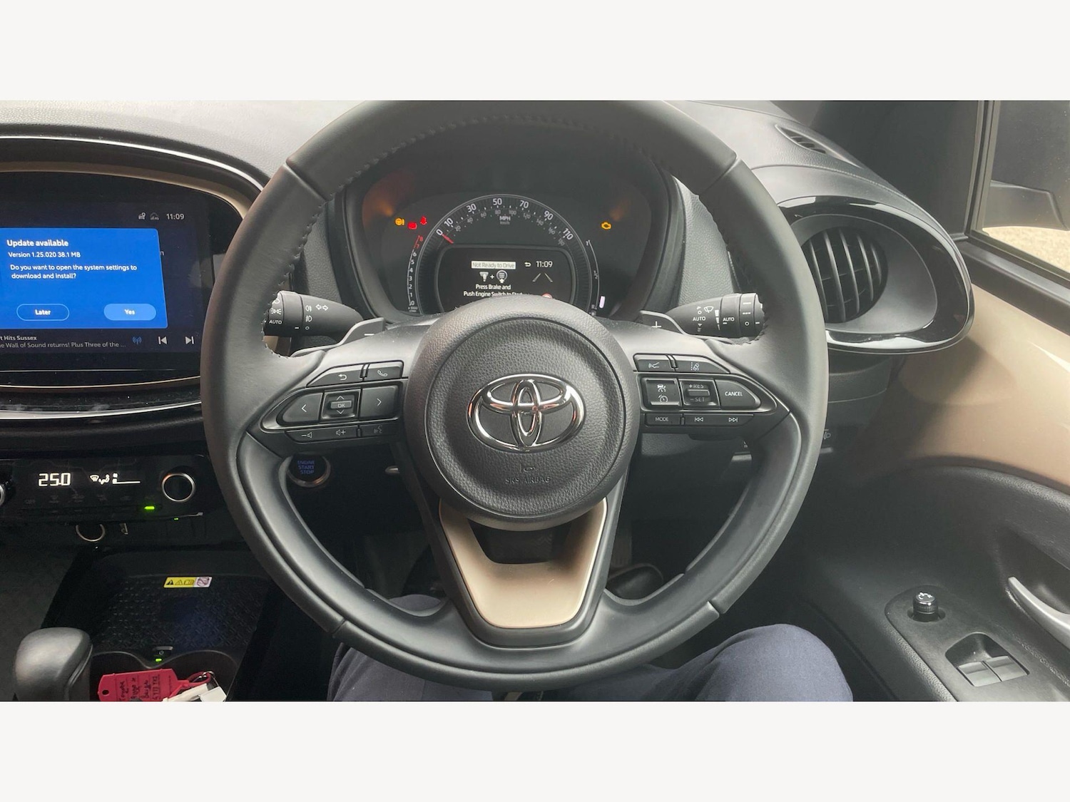 Used Toyota Aygo X 2023 for sale - 77645740: Photo 8