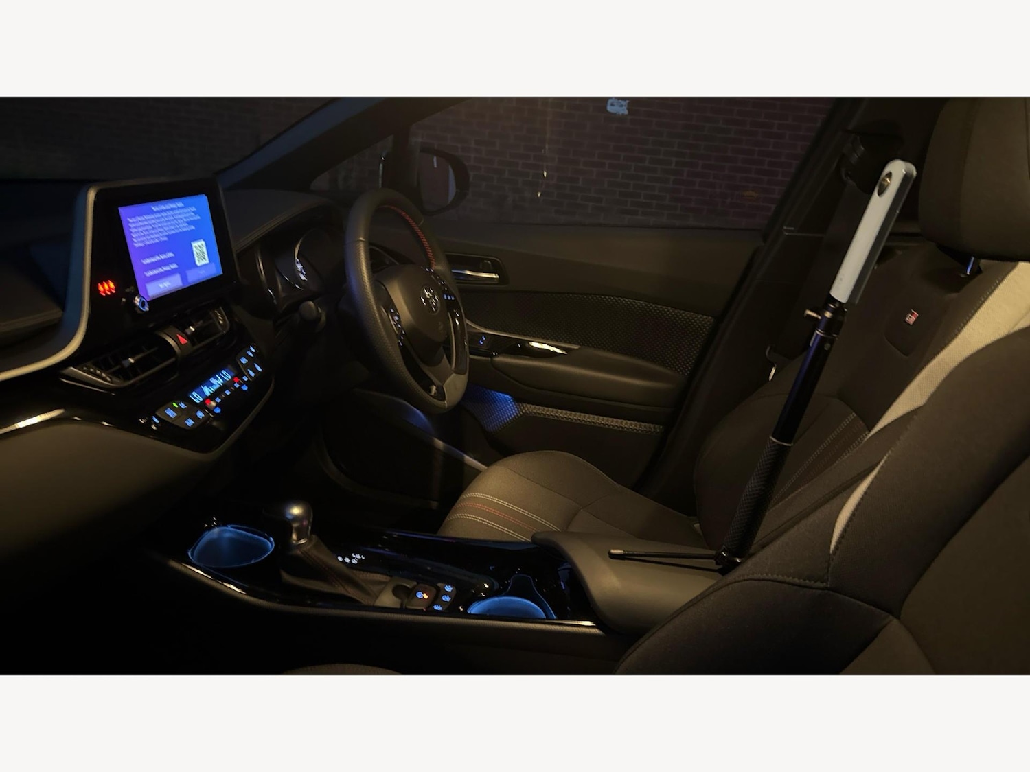 Used Toyota C-HR 2023 for sale - 76498970: Photo 12