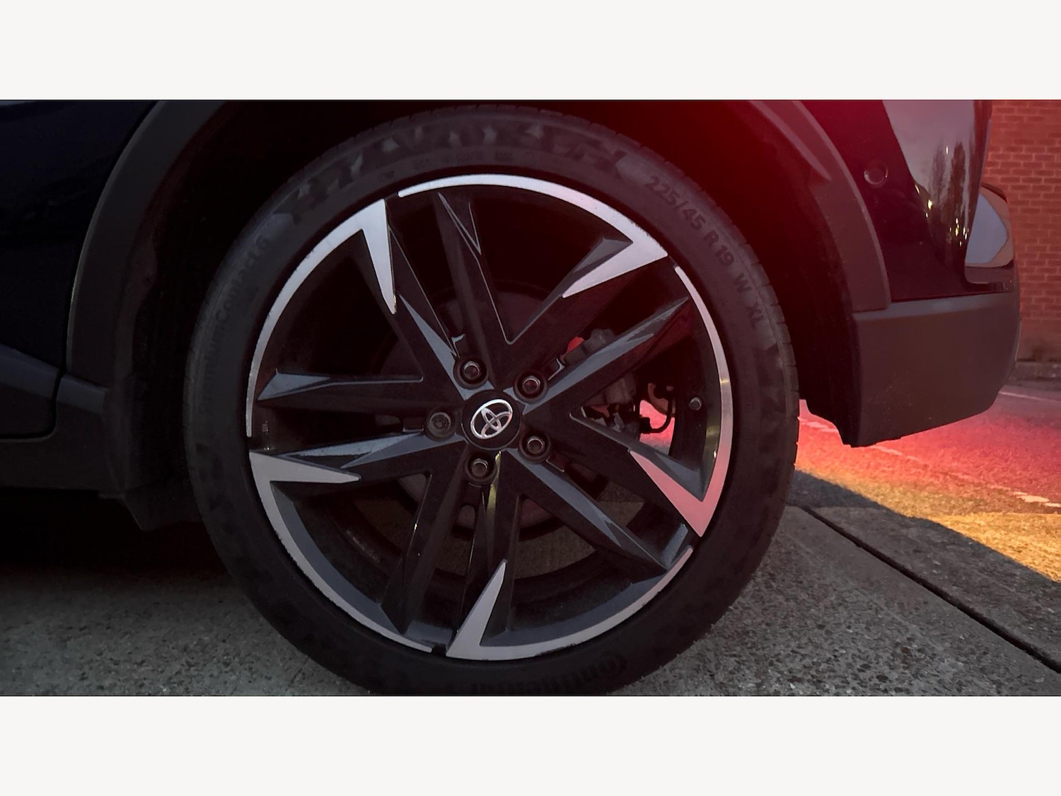 Used Toyota C-HR 2023 for sale - 76498970: Photo 20