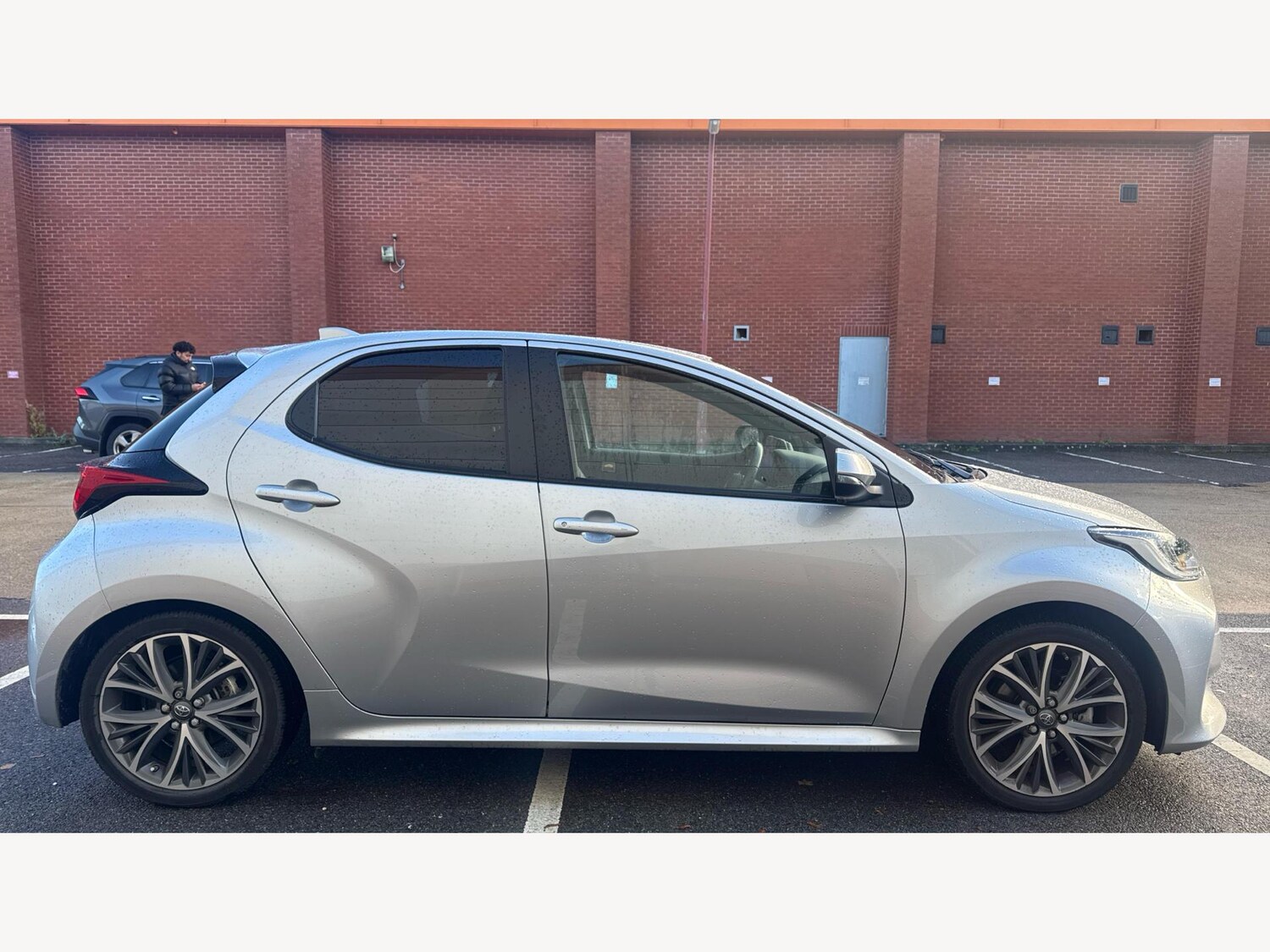 Used Toyota Yaris 2024 for sale - 76513271: Photo 18