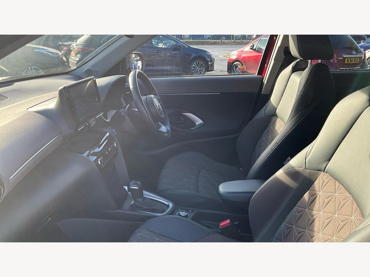 Used Toyota Yaris Cross 2023 for sale - 77175250: Photo 12