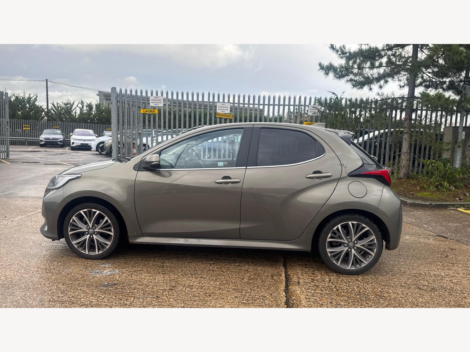 Used Toyota Yaris 2022 for sale - 77496622: Photo 19