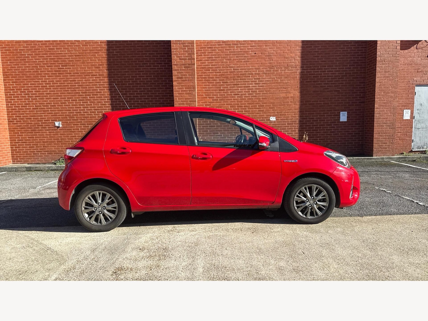 Used Toyota Yaris 2017 for sale - 76370653: Photo 18