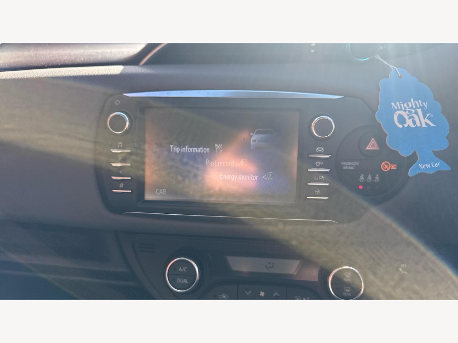 Used Toyota Yaris 2017 for sale - 76370653: Photo 9