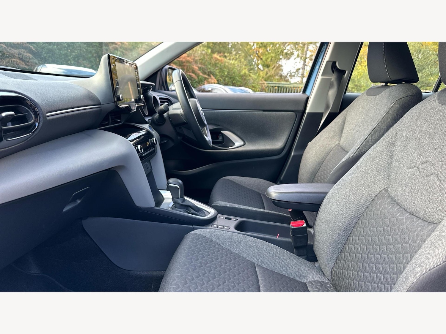 Used Toyota Yaris Cross 2021 for sale - 76592662: Photo 12