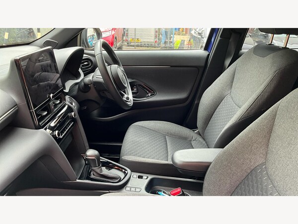 Used Toyota Yaris Cross 2024 for sale - 76072181: Photo 12