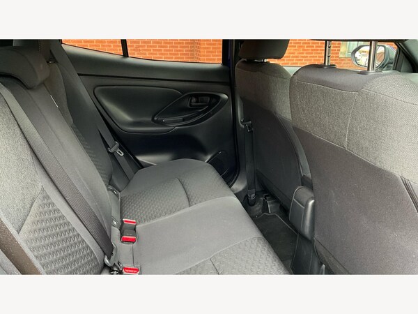 Used Toyota Yaris Cross 2024 for sale - 76072181: Photo 14