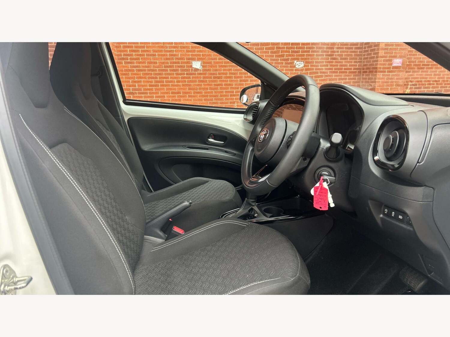 Used Toyota Aygo X 2024 for sale - 77254646: Photo 13