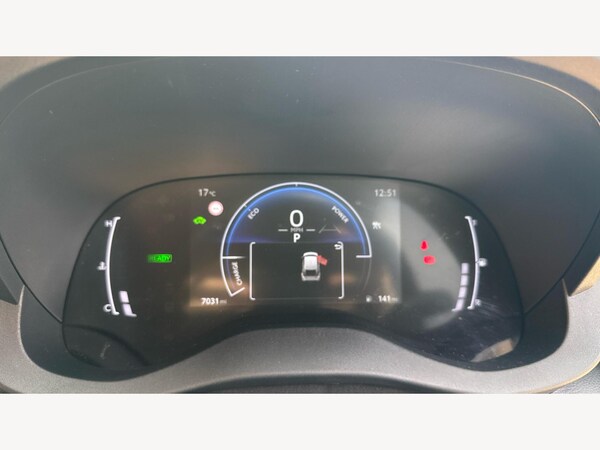 Used Toyota Yaris Cross 2024 for sale - 76151889: Photo 11
