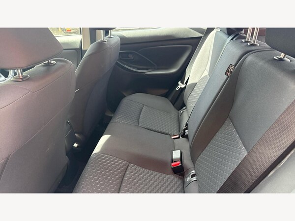 Used Toyota Yaris Cross 2024 for sale - 76151889: Photo 15