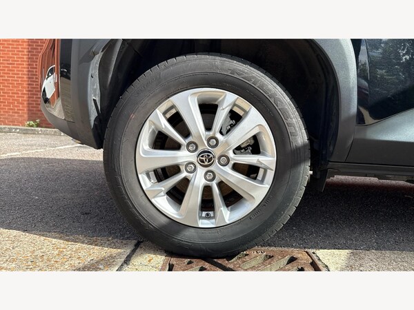 Used Toyota Yaris Cross 2024 for sale - 76151889: Photo 20