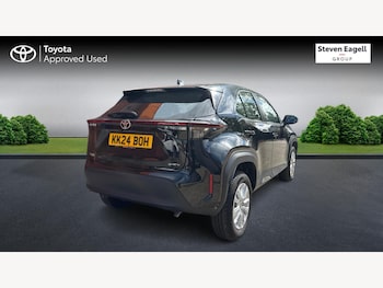 Used Toyota Yaris Cross 2024 for sale - 76151889: Photo 2