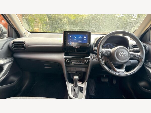 Used Toyota Yaris Cross 2024 for sale - 76151889: Photo 7