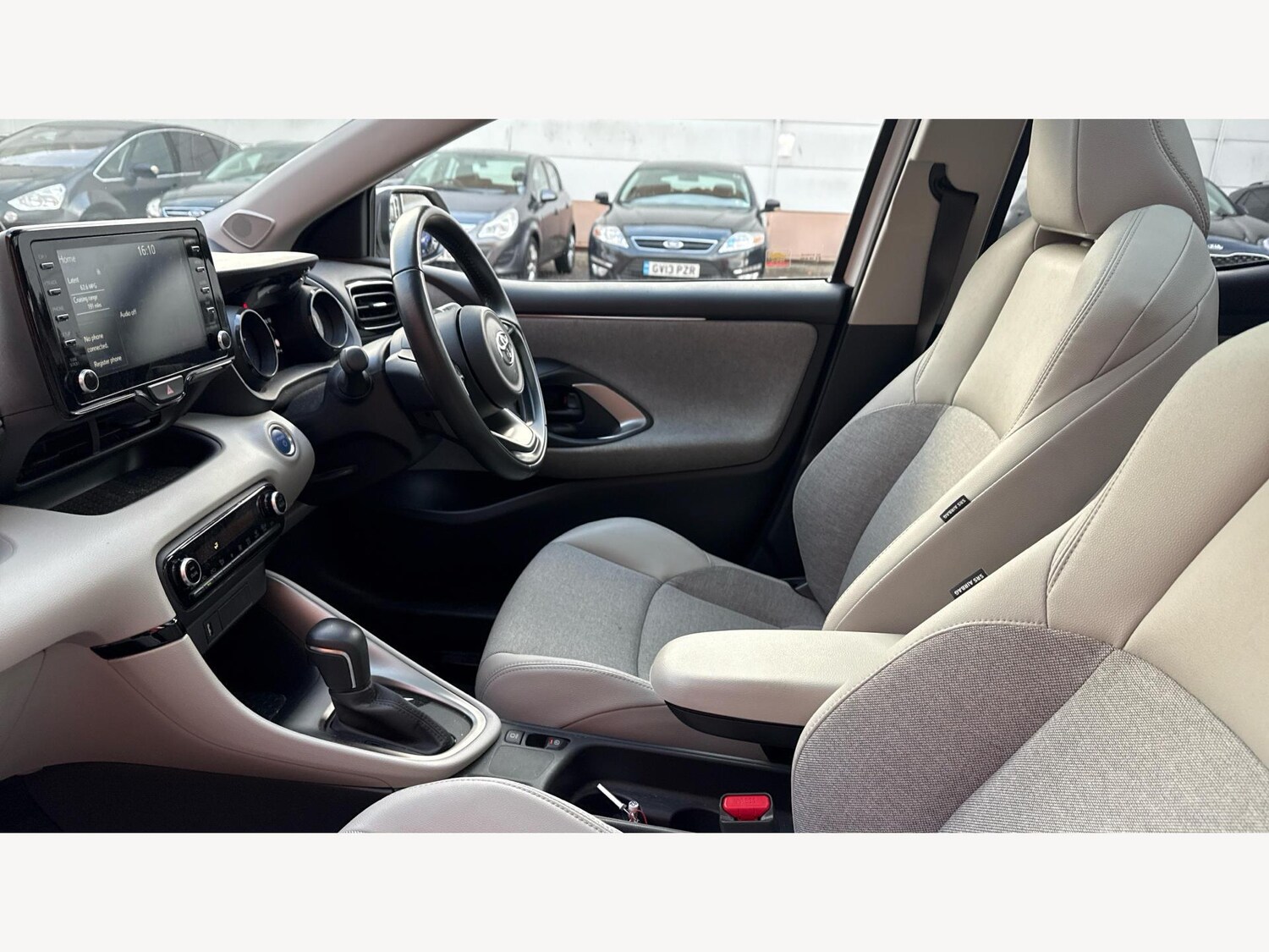 Used Toyota Yaris 2022 for sale - 77203789: Photo 12