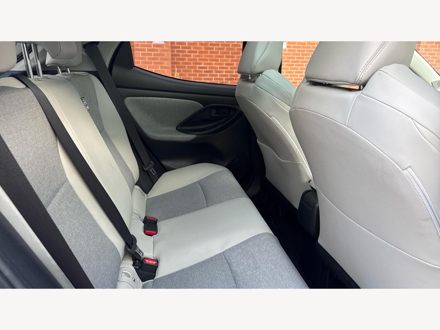 Used Toyota Yaris 2022 for sale - 77203789: Photo 14