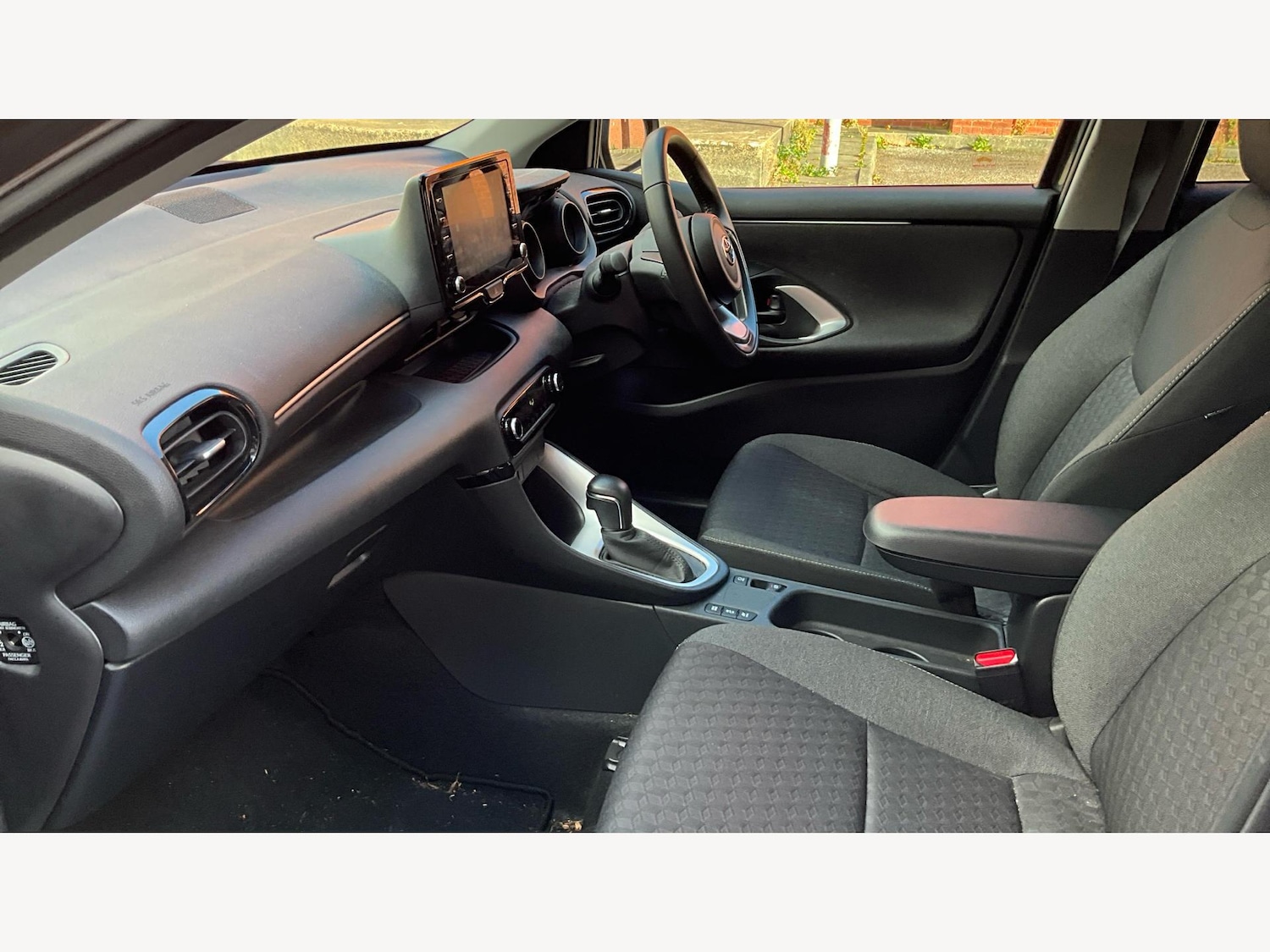 Used Toyota Yaris 2023 for sale - 77142925: Photo 12