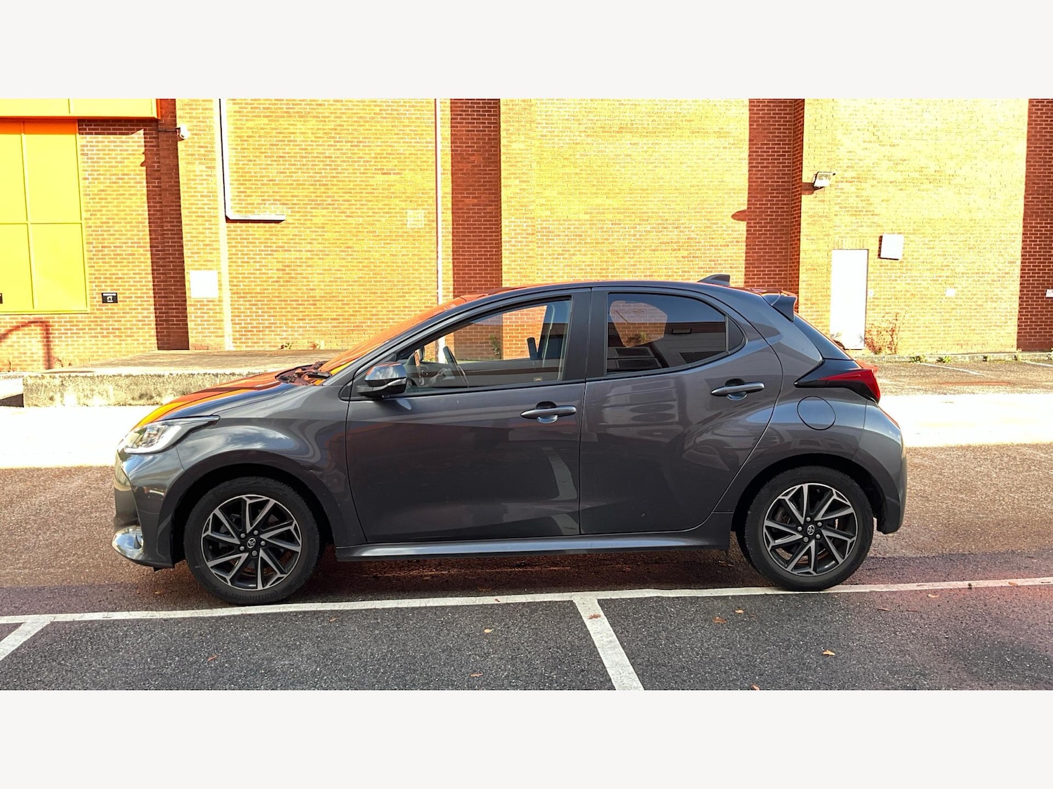 Used Toyota Yaris 2023 for sale - 77142925: Photo 19