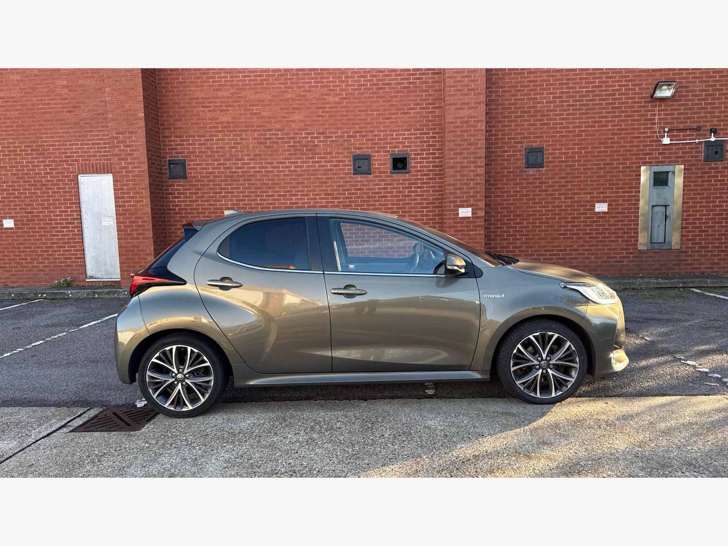 Used Toyota Yaris 2021 for sale - 76370703: Photo 18
