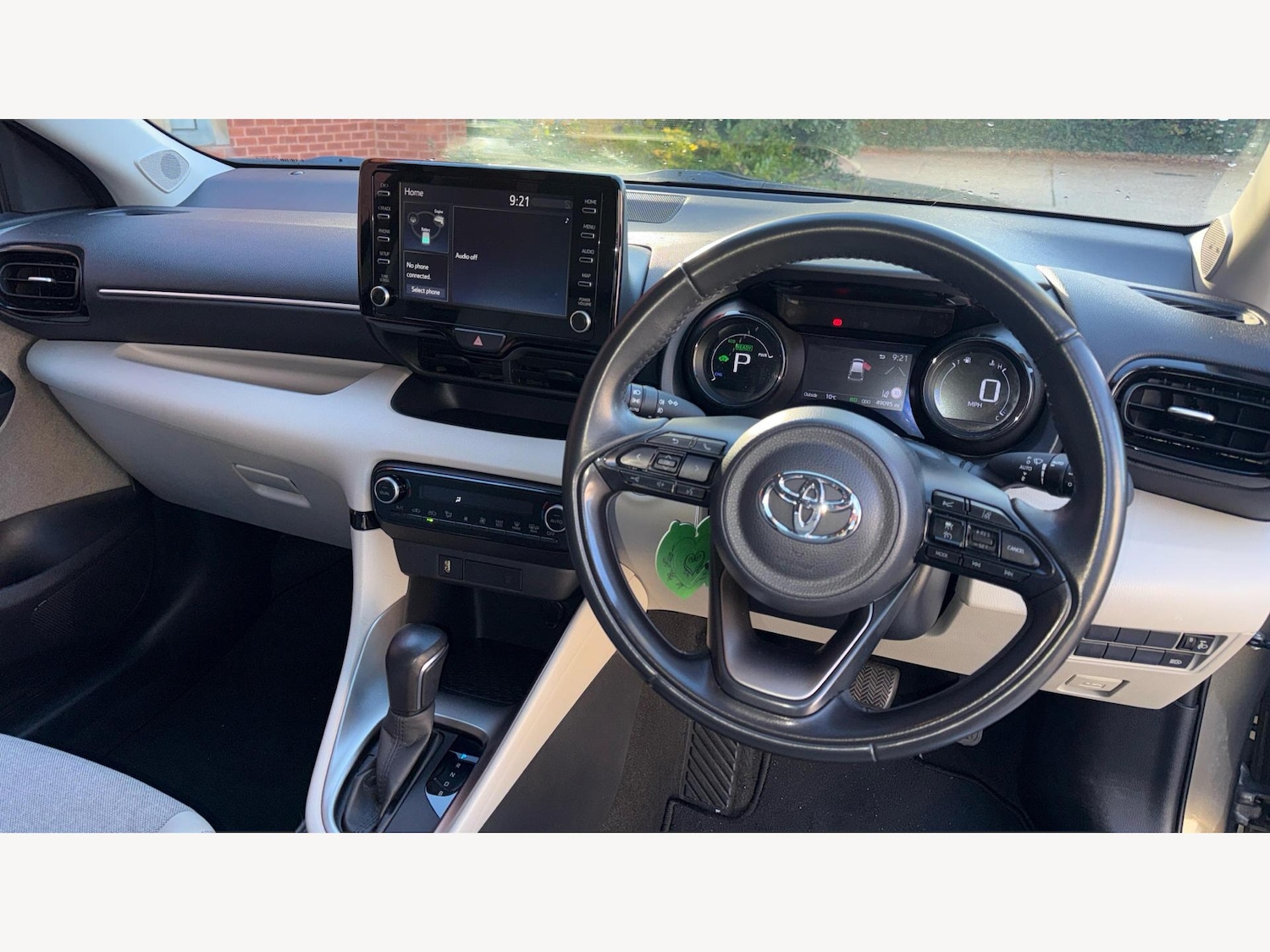 Used Toyota Yaris 2021 for sale - 76370703: Photo 7