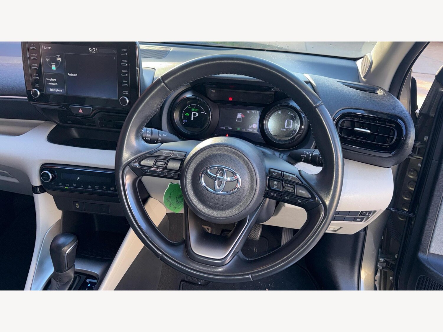 Used Toyota Yaris 2021 for sale - 76370703: Photo 8