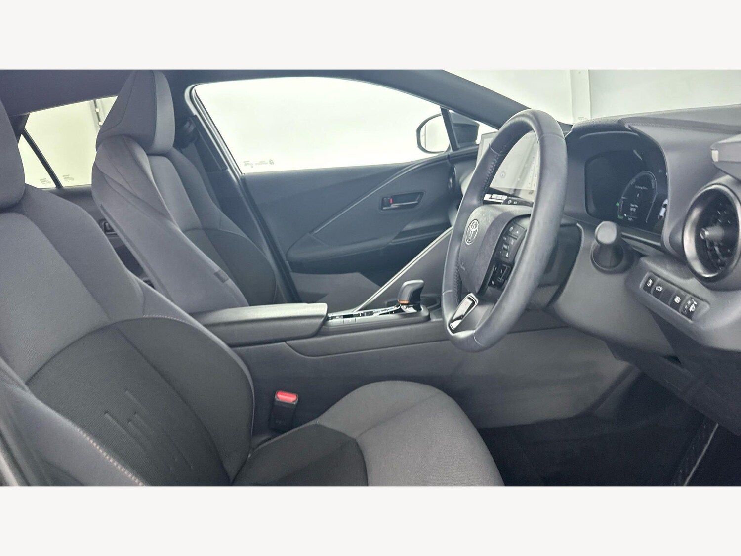 Used Toyota C-HR 2024 for sale - 77838636: Photo 13