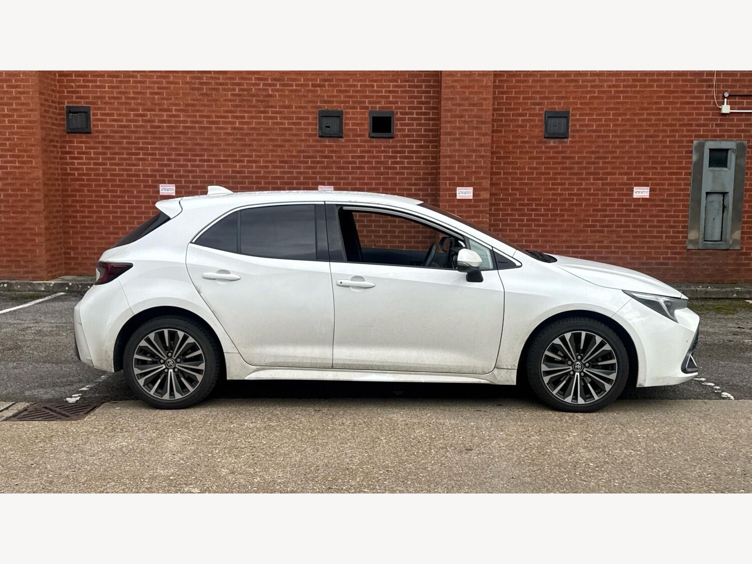 Used Toyota Corolla 2024 for sale - 77637405: Photo 18