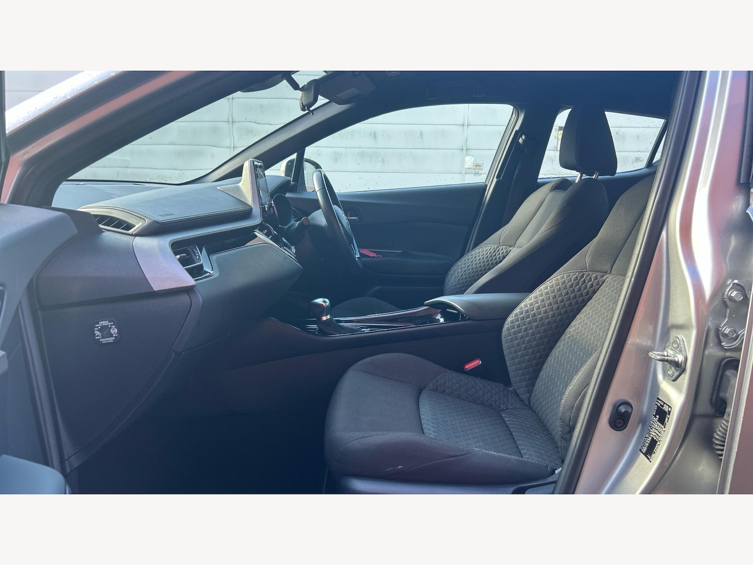 Used Toyota C-HR 2022 for sale - 77203532: Photo 12