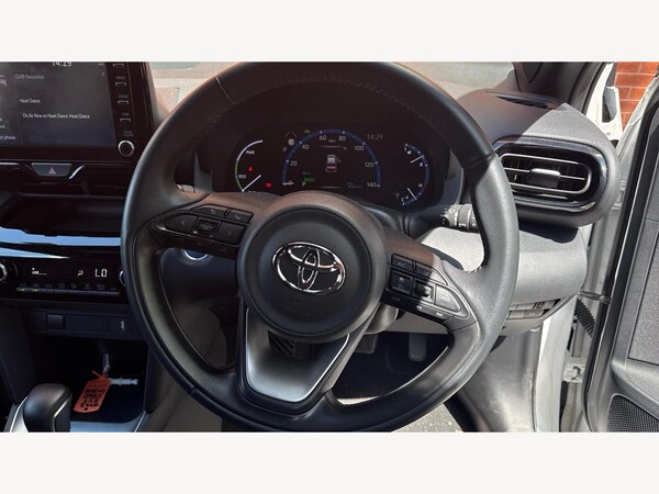Used Toyota Yaris Cross 2023 for sale - 75719655: Photo 10