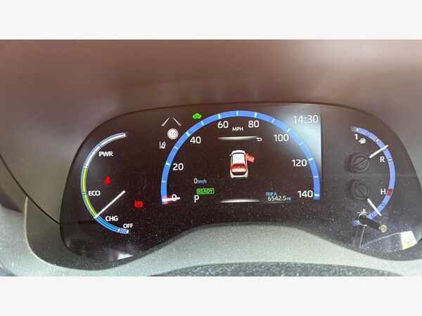 Used Toyota Yaris Cross 2023 for sale - 75719655: Photo 11