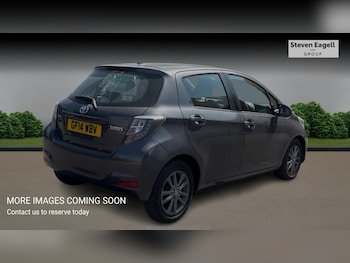 Used Toyota Yaris 2014 for sale - 79590607: Photo