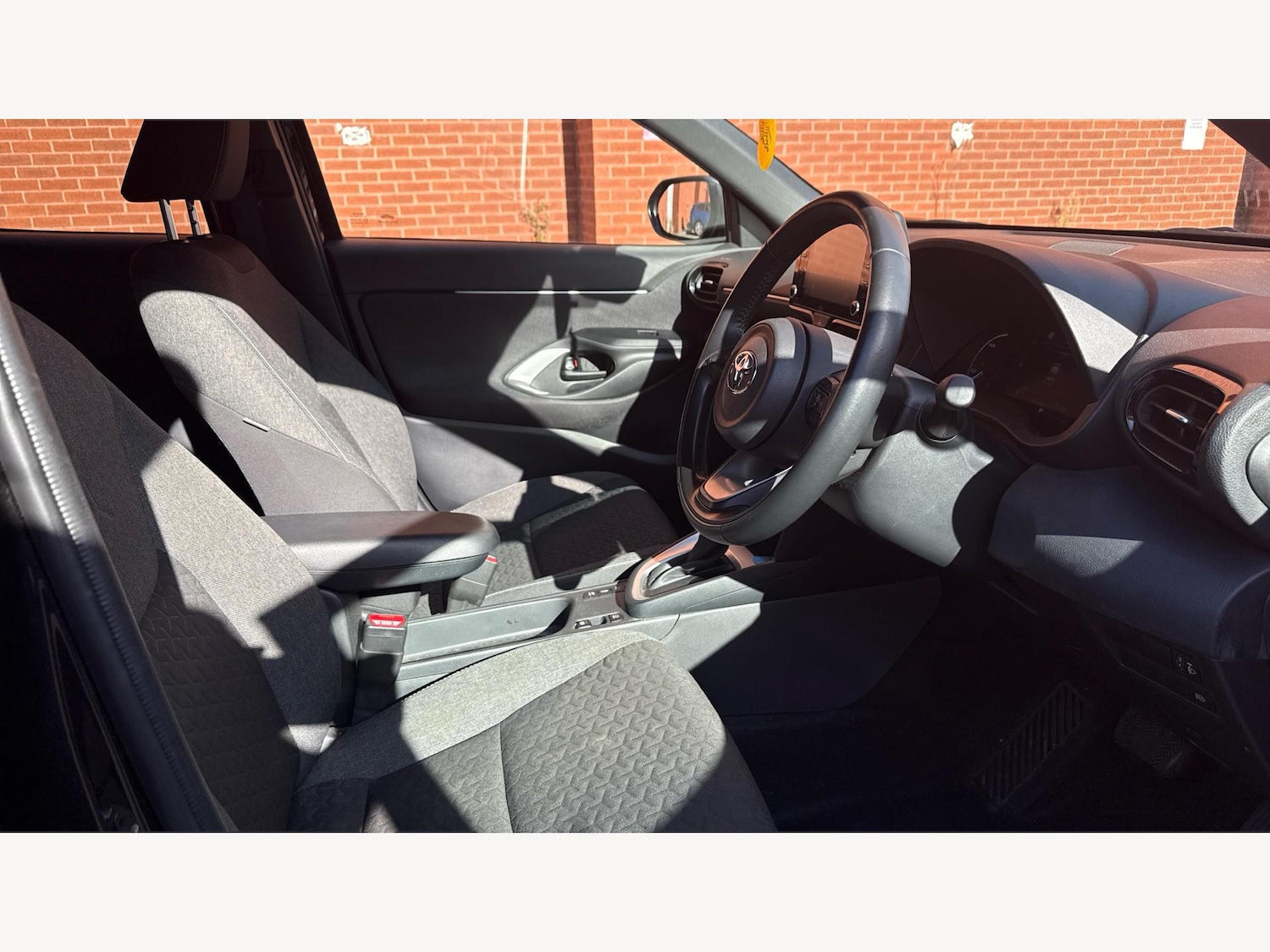 Used Toyota Yaris Cross 2023 for sale - 76645447: Photo 13