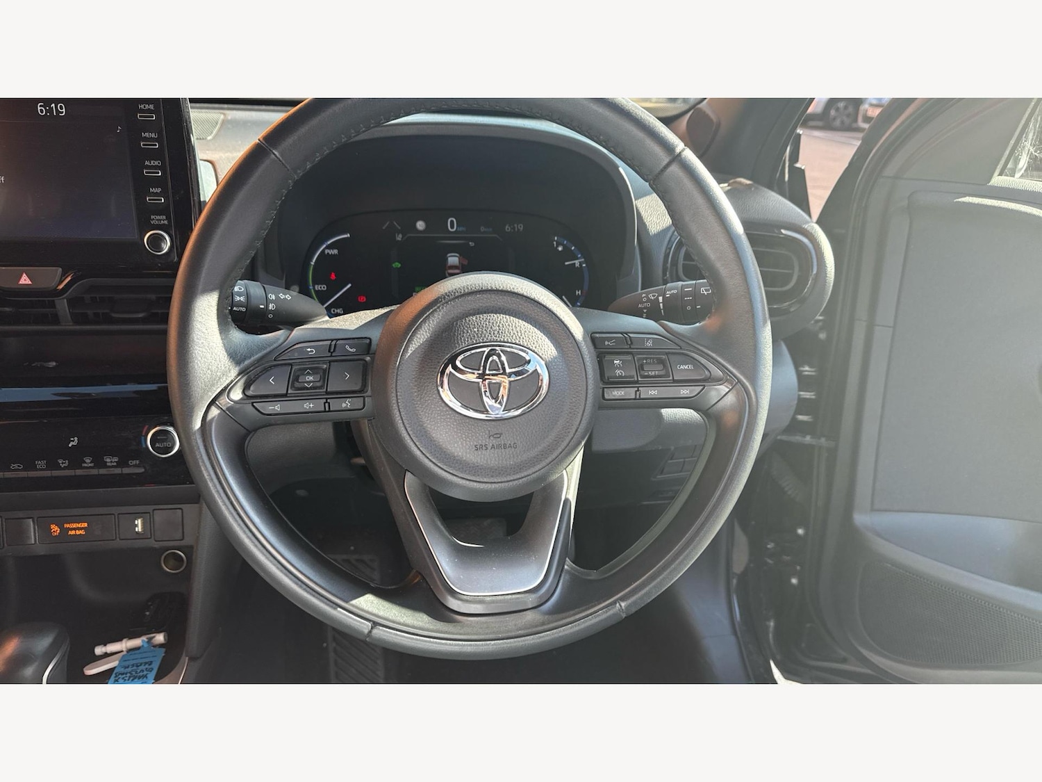 Used Toyota Yaris Cross 2023 for sale - 76645447: Photo 8